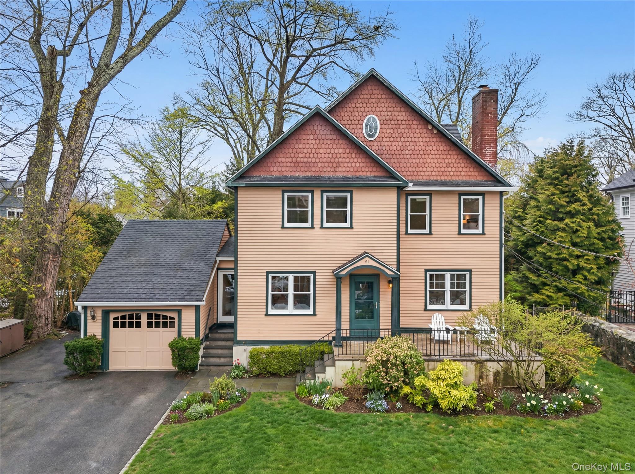 47 Centre Street Rye, NY 10580 - Photo 2 of 35