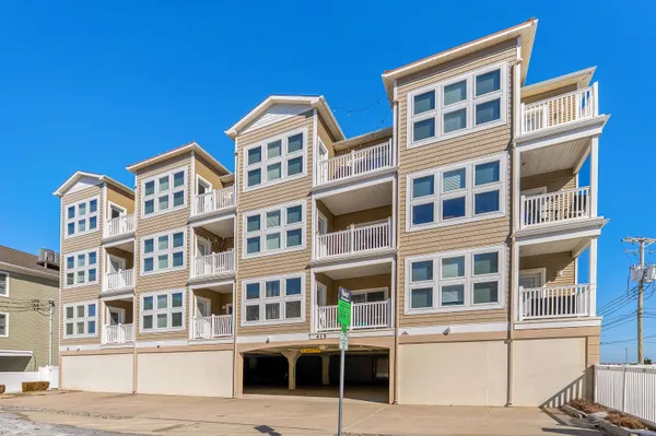 $790,000 | 415 East Orchid Road, Unit 302, Wildwood Crest, NJ 08260