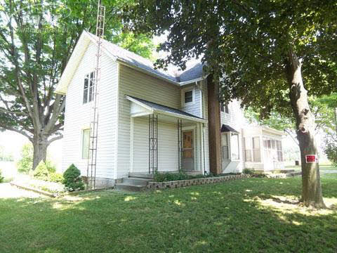 685 South Ruess Road Owosso, MI 48867 - Photo 2 of 7 20270676-1.JPG