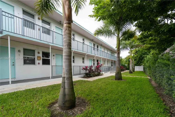 $1,600 | 1950 Northwest 2nd Court, Unit 2, Miami, FL 33136