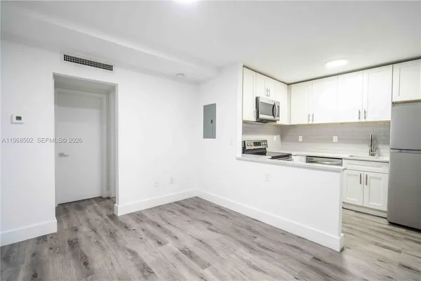 $1,600 | 1950 Northwest 2nd Court, Unit 2, Miami, FL 33136