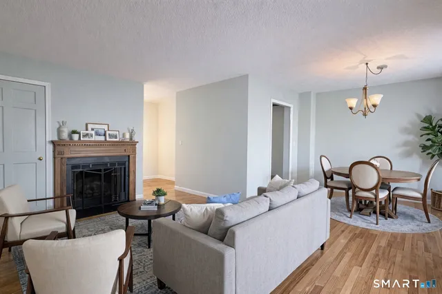 $245,000 | 26 Julia Court, Unit 26, East Windsor, CT 06016