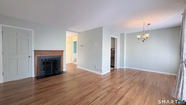 $245,000 | 26 Julia Court, Unit 26, East Windsor, CT 06016