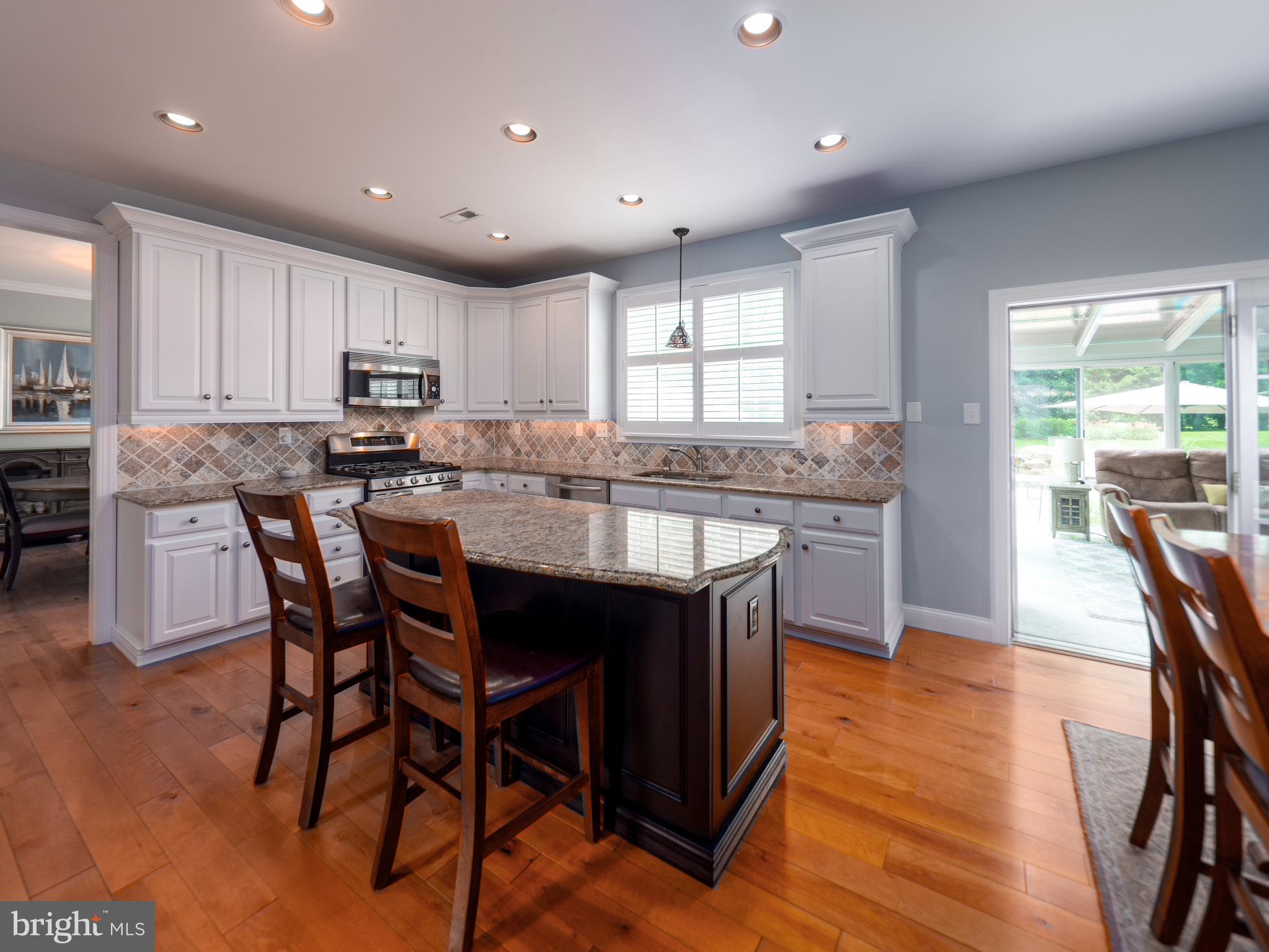 1695 Barnswallow Road Yardley, PA 19067 - Photo 18 of 69 Beautifully appointed 42 in white cabinetry