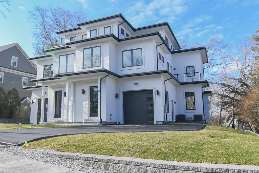 18 Cragmore Road, Unit 1 Newton, MA 02464 - Photo 1 of 31