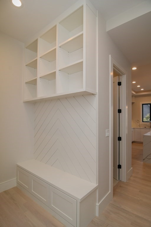18 Cragmore Road, Unit 1 Newton, MA 02464 - Photo 12 of 31