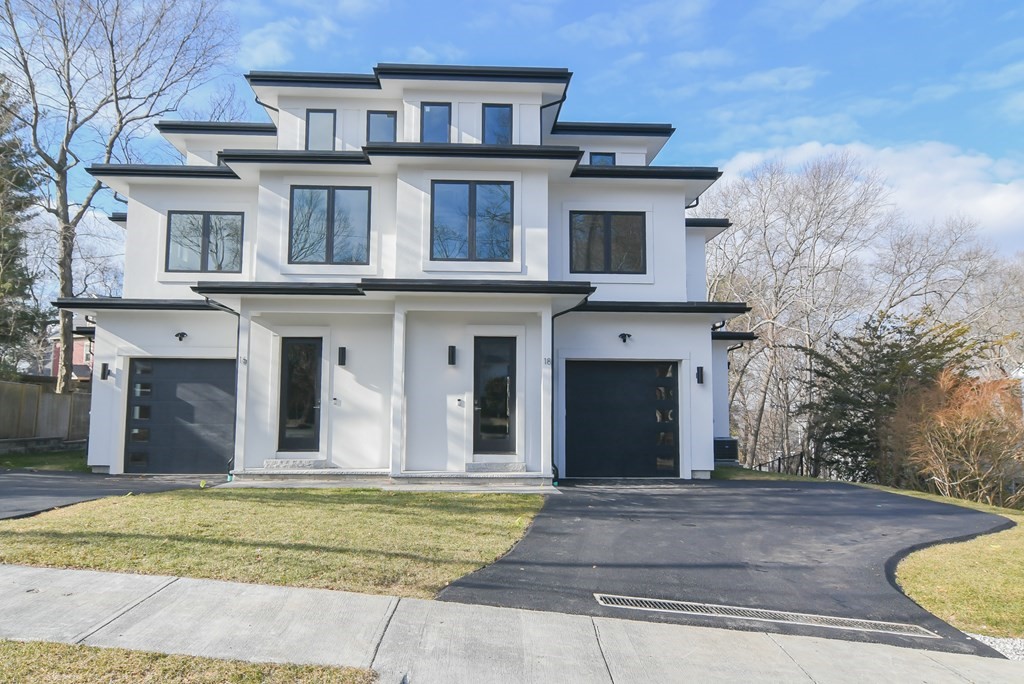 18 Cragmore Road, Unit 1 Newton, MA 02464 - Photo 2 of 31