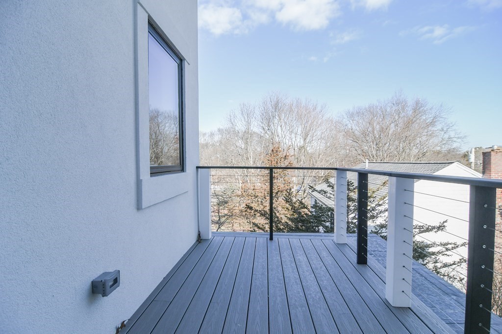 18 Cragmore Road, Unit 1 Newton, MA 02464 - Photo 25 of 31