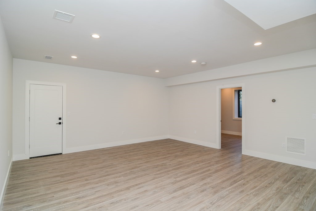 18 Cragmore Road, Unit 1 Newton, MA 02464 - Photo 31 of 31