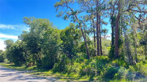 $49,999 | 922 Poinciana Drive, Indian Lake Estates, FL 33855