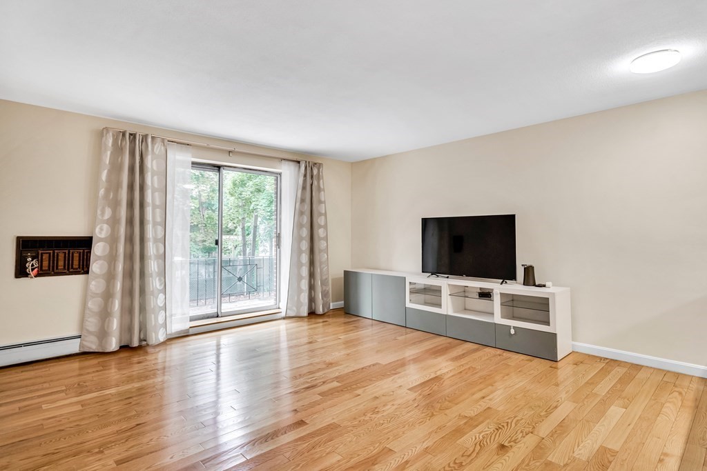 804 Centre Street, Unit 102 Boston, MA 02130 - Photo 2 of 8