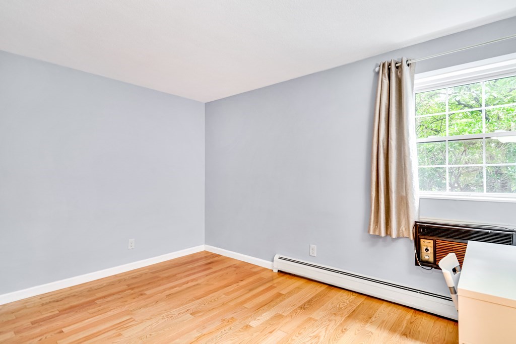 804 Centre Street, Unit 102 Boston, MA 02130 - Photo 5 of 8