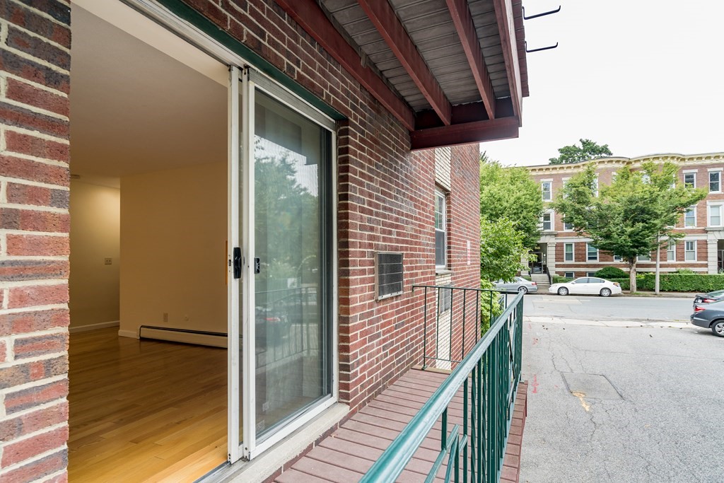 804 Centre Street, Unit 102 Boston, MA 02130 - Photo 7 of 8