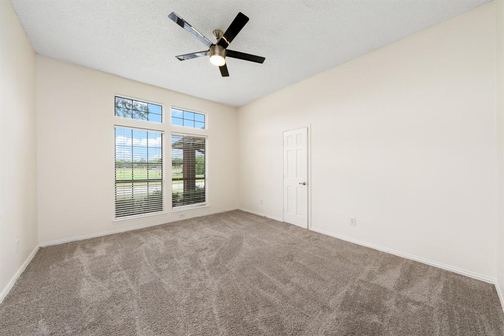 915 West Pleasant Run Road DeSoto, TX 75115 - Photo 22 of 40