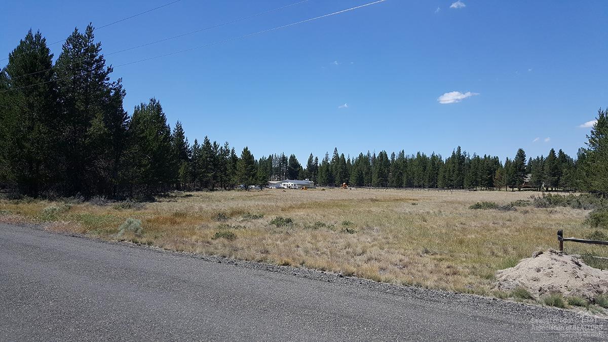 100 Split Rail Road La Pine, OR 97739 - Photo 1 of 4 Gallery Image 1