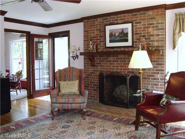 5070 Bunch Road Summerfield, NC 27358 - Photo 3 of 16 Living Room.