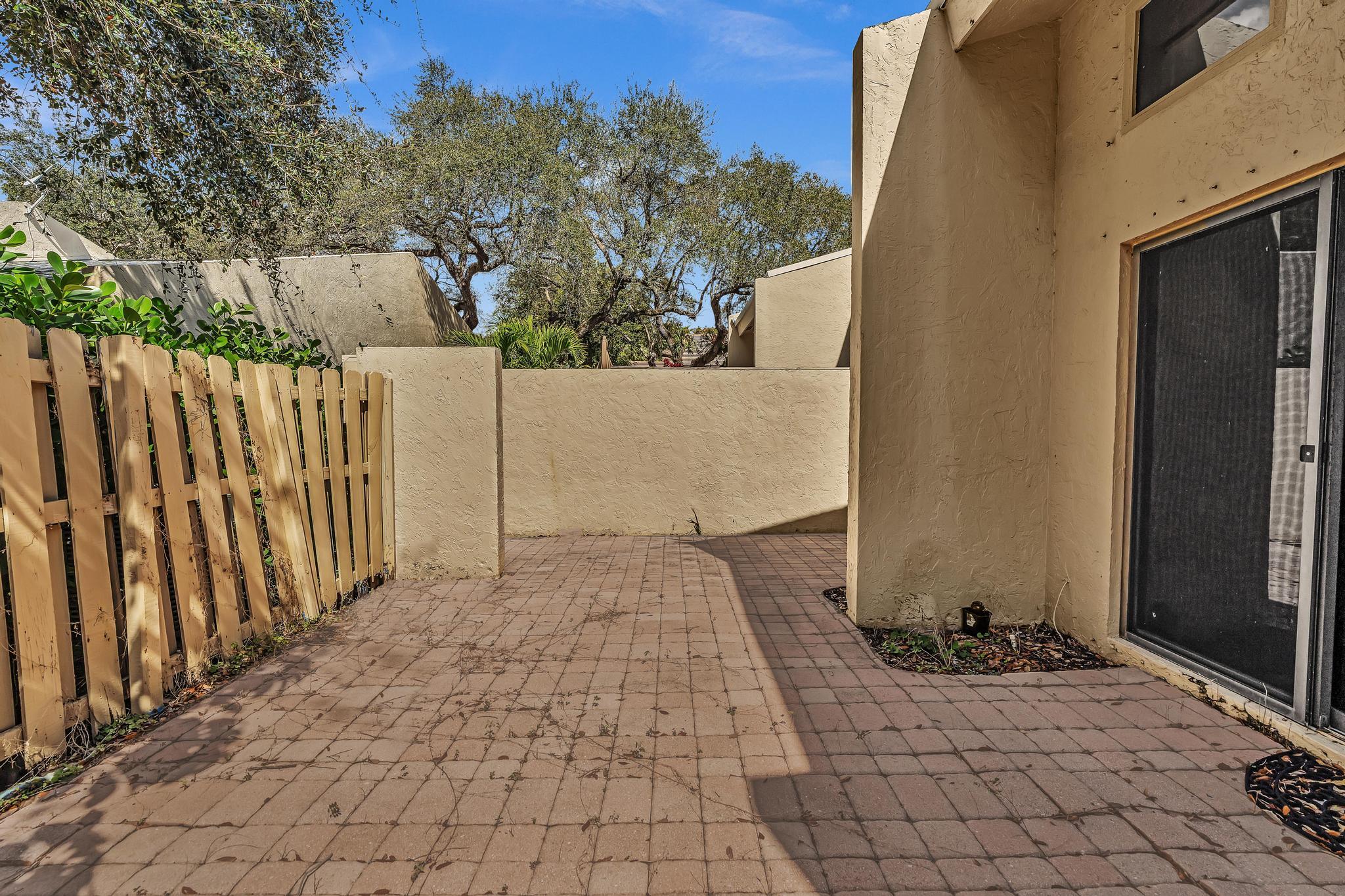 1400 Northwest 9th Avenue, Unit E33 Boca Raton, FL 33486 - Photo 26 of 51 FPP00386