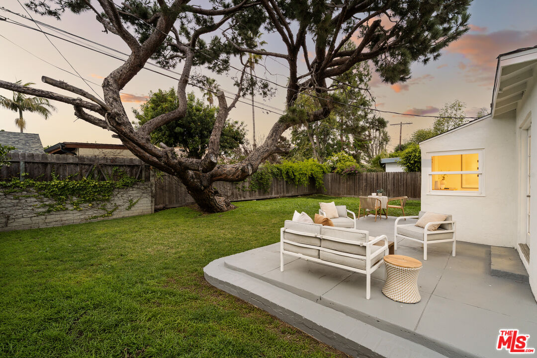 7931 Reading Avenue Los Angeles, CA 90045 - Photo 11 of 16