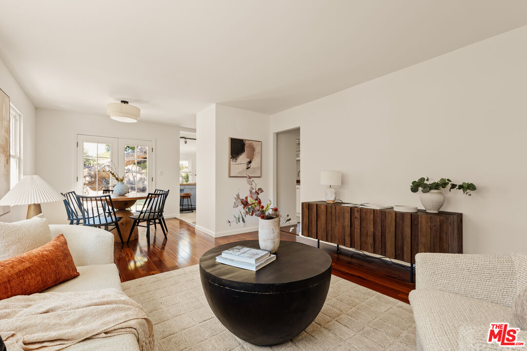 7931 Reading Avenue Los Angeles, CA 90045 - Photo 3 of 16