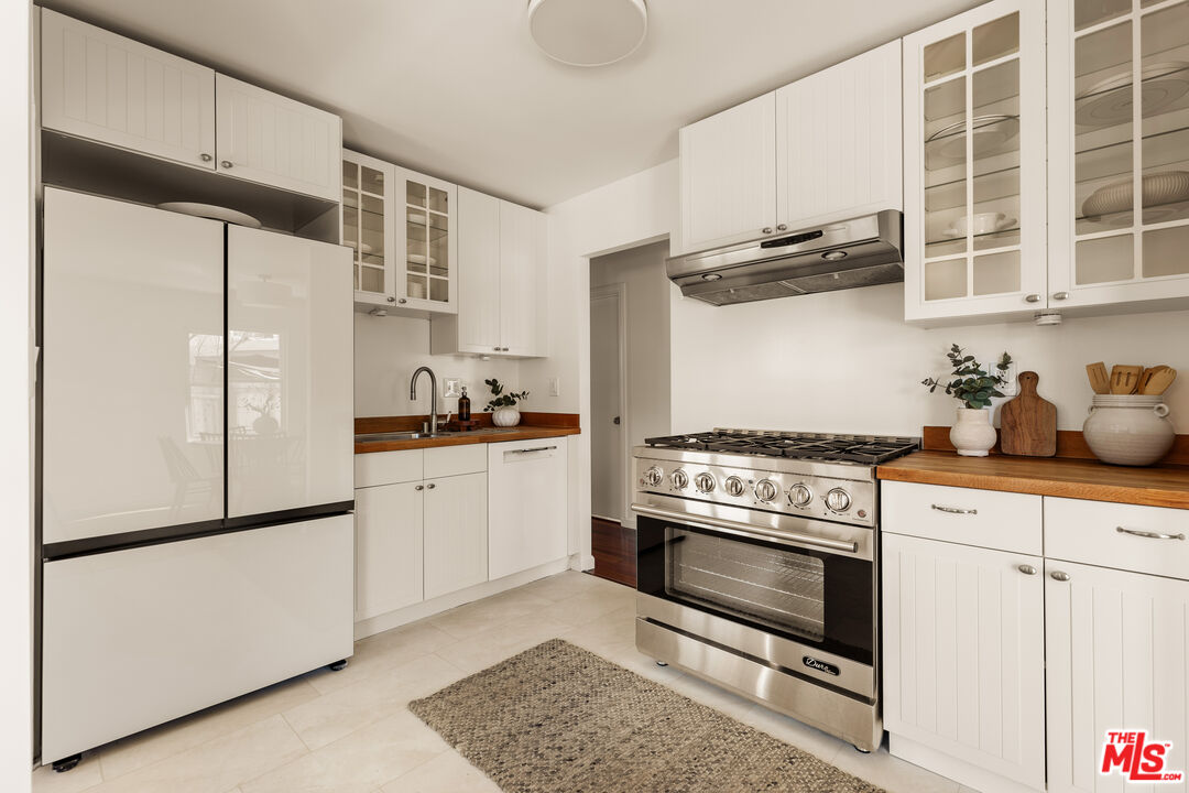 7931 Reading Avenue Los Angeles, CA 90045 - Photo 6 of 16