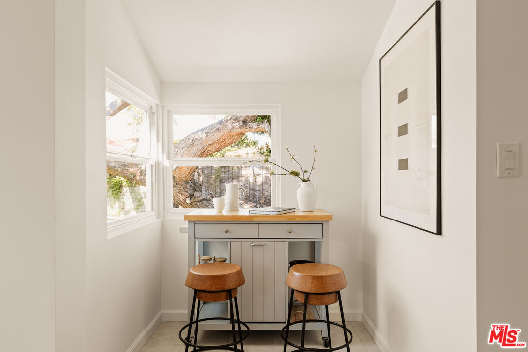 7931 Reading Avenue Los Angeles, CA 90045 - Photo 7 of 16