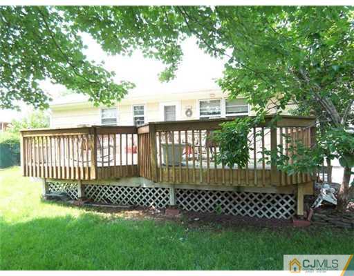 47 Jeffery Road Colonia, NJ 07067 - Photo 15 of 18 Gallery Image 15