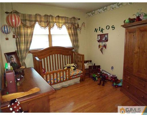 47 Jeffery Road Colonia, NJ 07067 - Photo 10 of 18 Gallery Image 10
