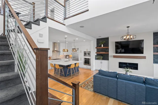 $1,300,000 | 7790 East 32nd Avenue, Denver, CO 80238