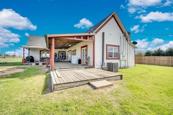 $305,000 | 4889 Farm To Market Road 934, Itasca, TX 76055