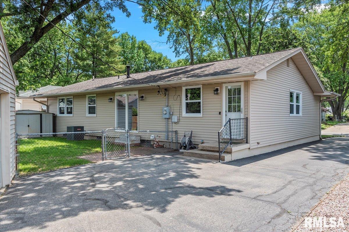 47 Villanova Drive Springfield, IL 62703 - Photo 32 of 34