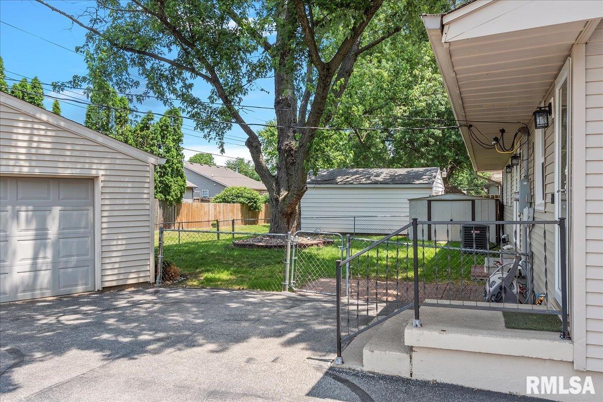 47 Villanova Drive Springfield, IL 62703 - Photo 33 of 34