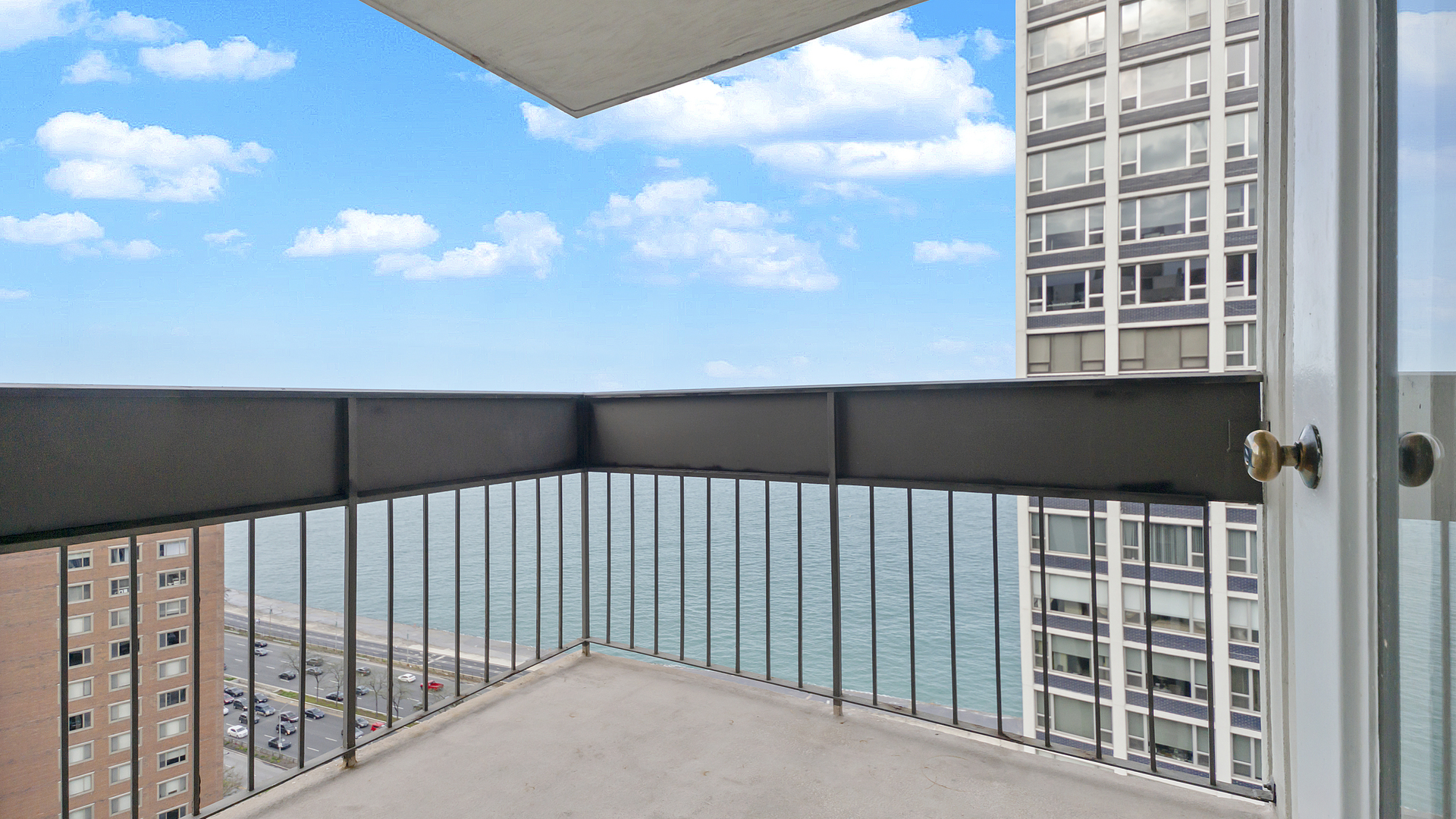 1313 North Ritchie Court, Unit 2405 Chicago, IL 60610 - Photo 20 of 26 a view of balcony