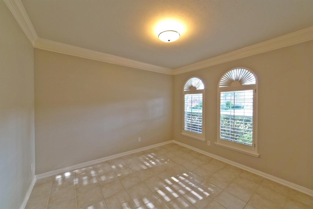407 Groveton Ridge Lane Houston, TX 77094 - Photo 7 of 26 Gallery Image 7