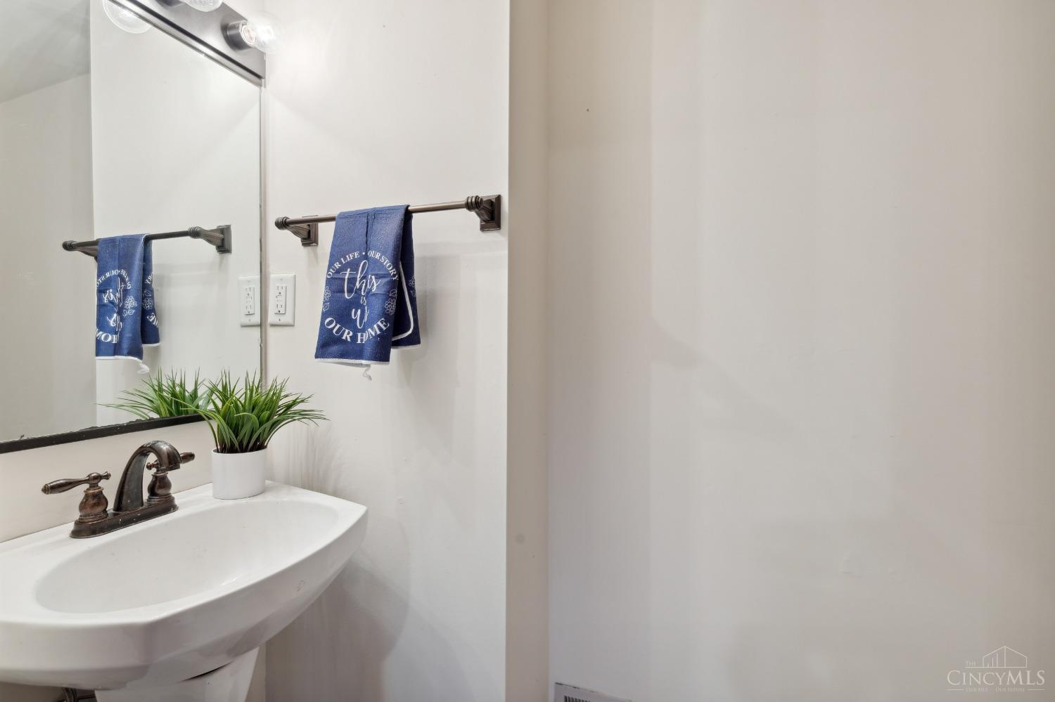 293 Bonham Road Cincinnati, OH 45215 - Photo 21 of 35 Gallery Image 21
