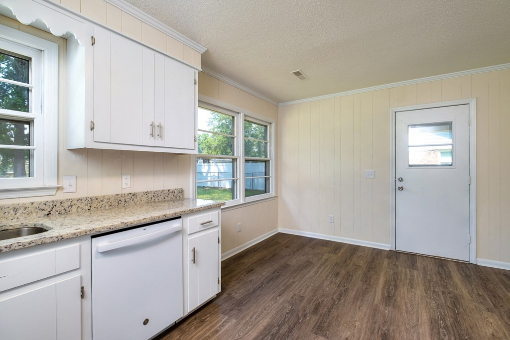 1039 Wellington Road Sumter, SC 29153 - Photo 8 of 21 Gallery Image 8