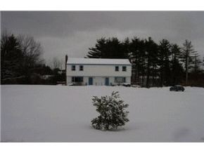 38 Frost Road, Unit B Derry, NH 03038 - Photo 2 of 3