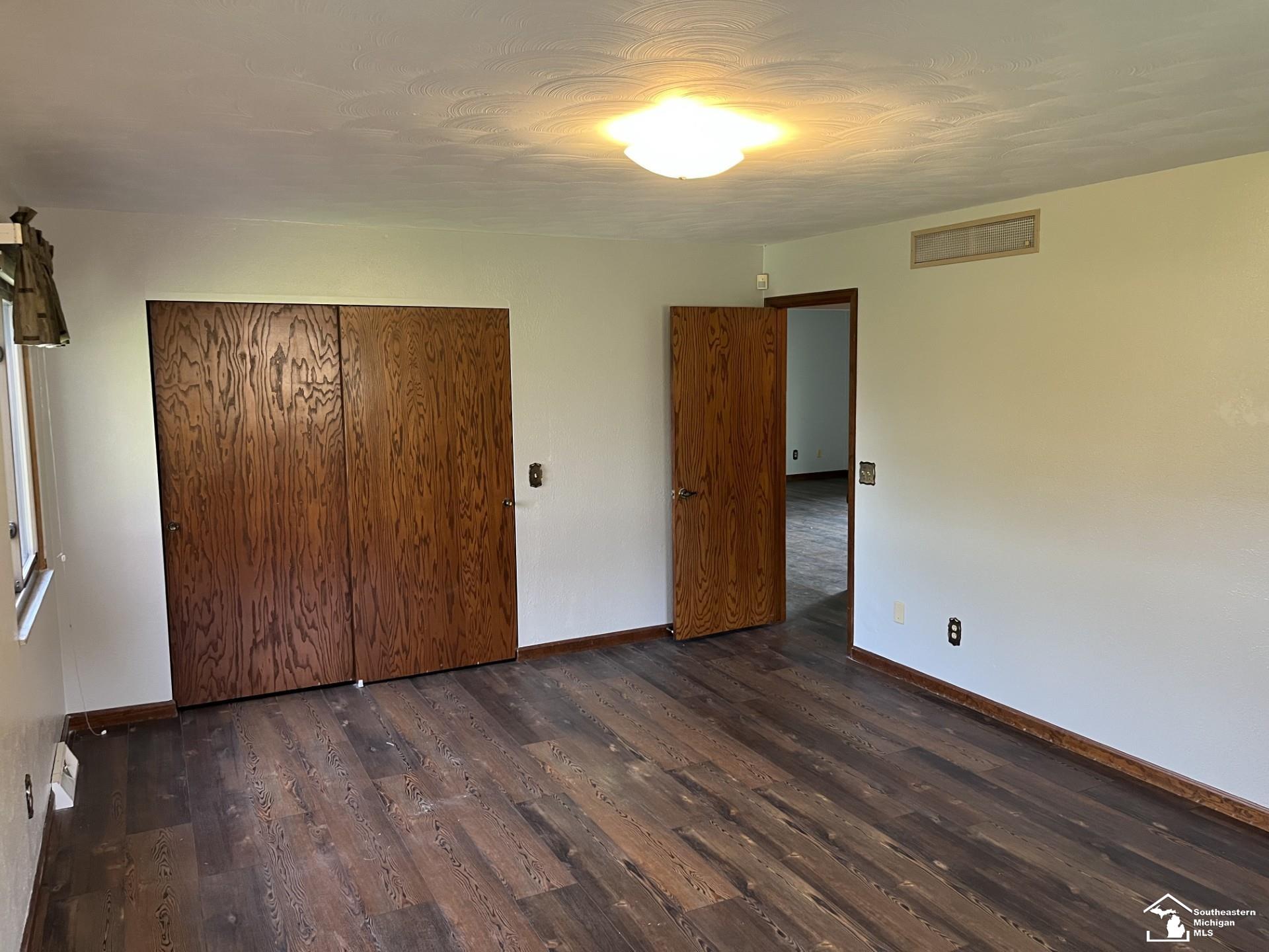 1303 West Erie Road Temperance, MI 48182 - Photo 18 of 30