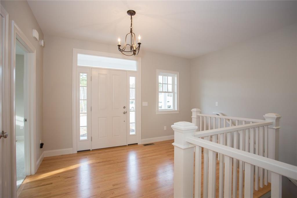 82 Wyman Way Cumberland Center, ME 04021 - Photo 2 of 28 Front entry