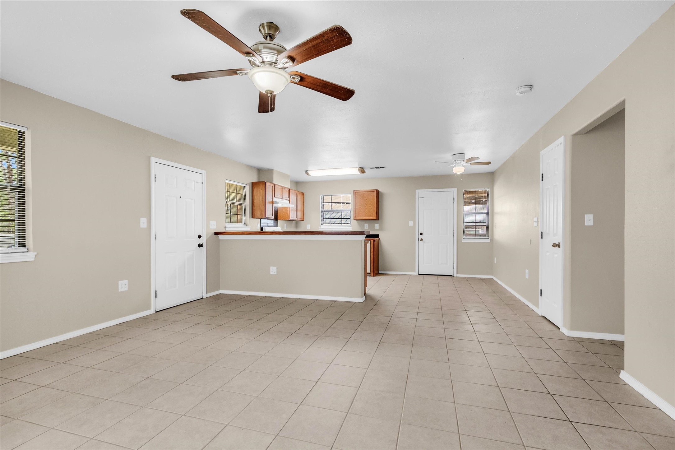 14236 East Ravine Run Willis, TX 77318 - Photo 13 of 35