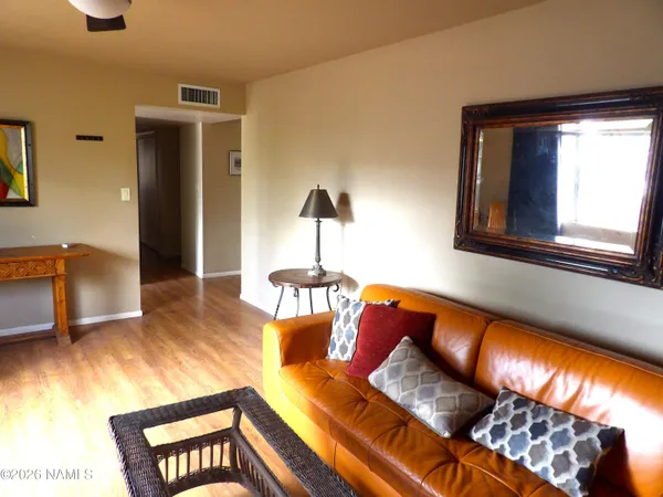 $575,000 | 4950 East Broken Bow Drive, Flagstaff, AZ 86004