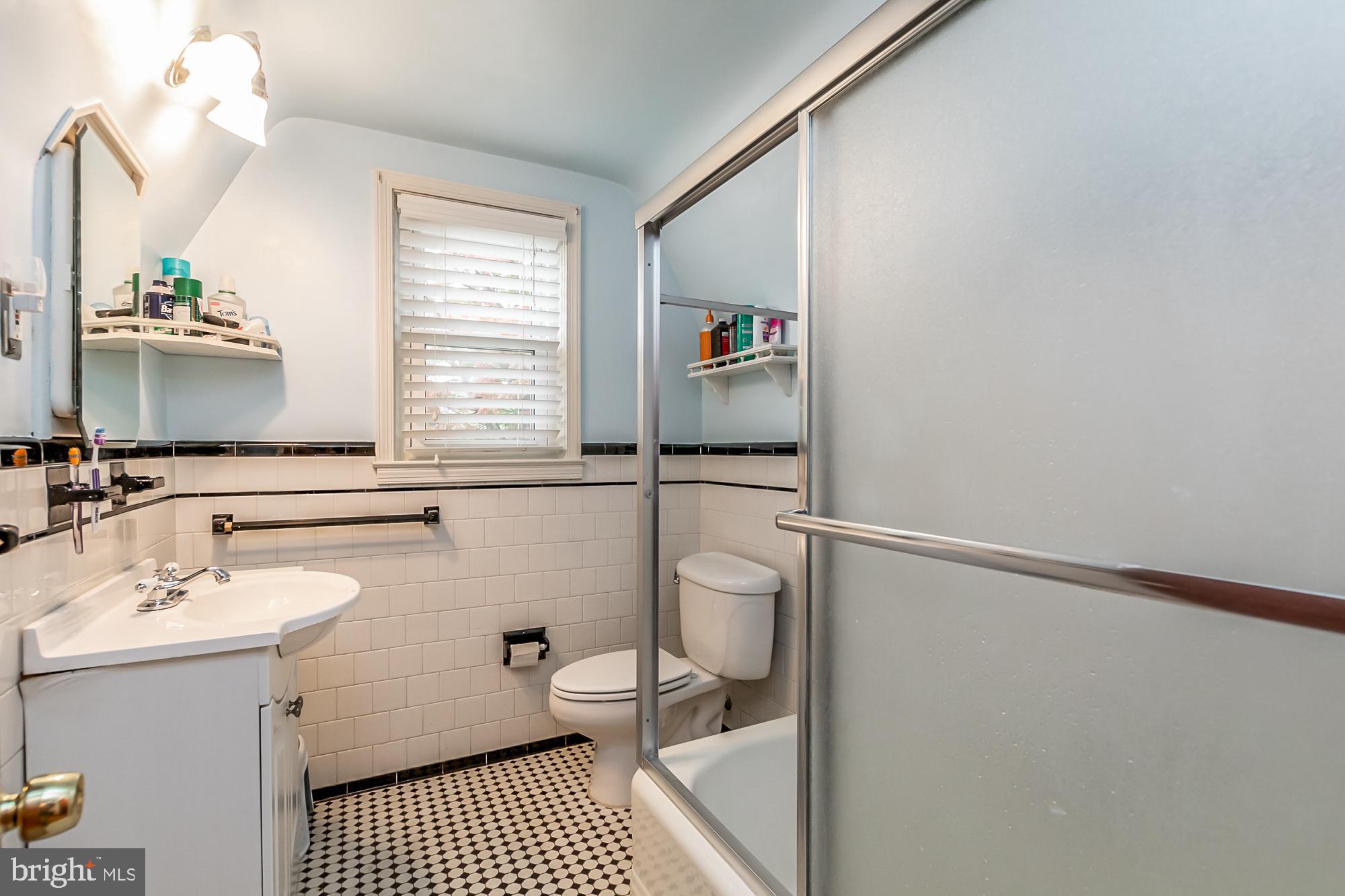 2902 Willoughby Road Baltimore, MD 21234 - Photo 26 of 35 Bathroom