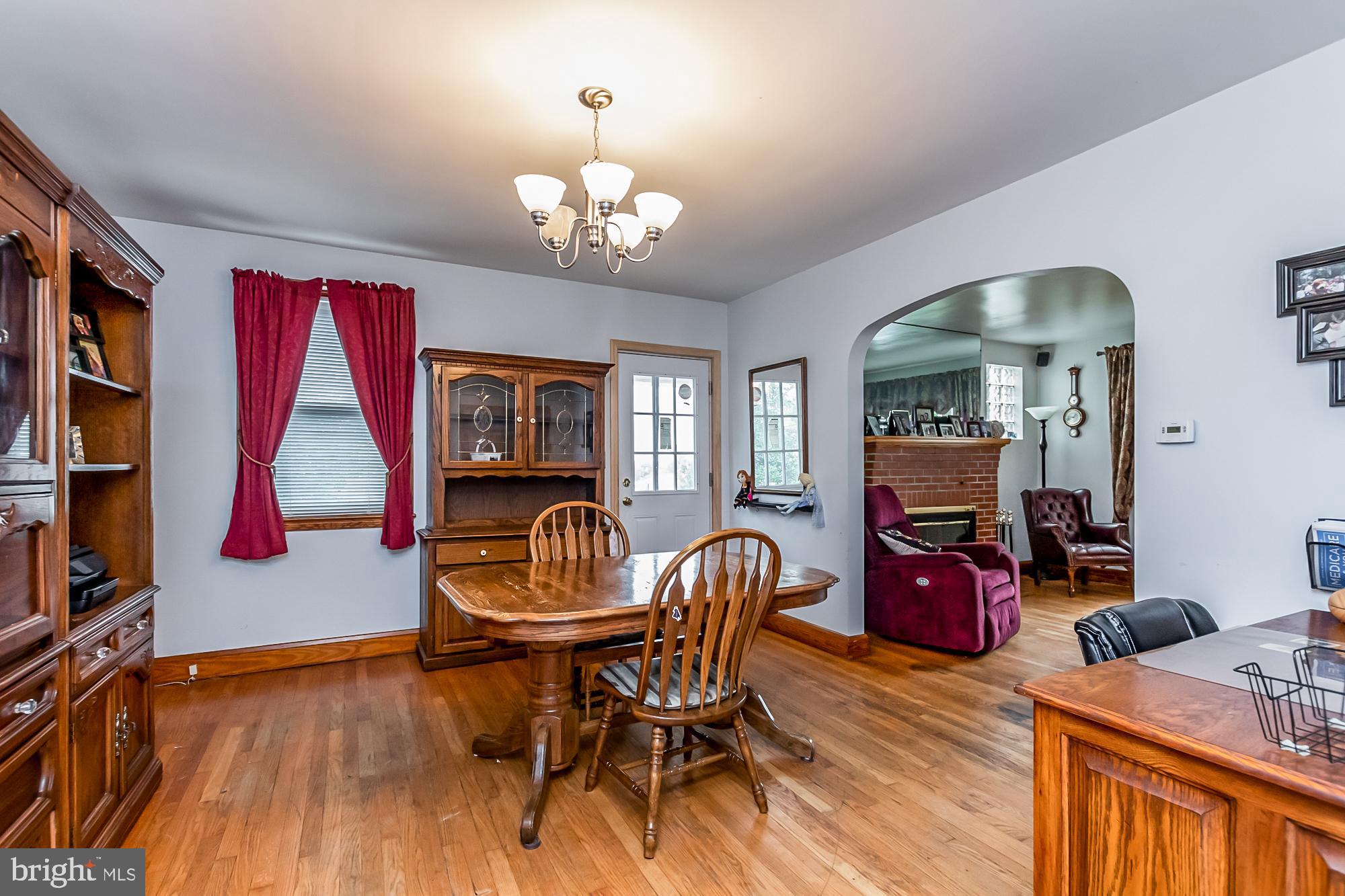 2902 Willoughby Road Baltimore, MD 21234 - Photo 10 of 35 Dining Room