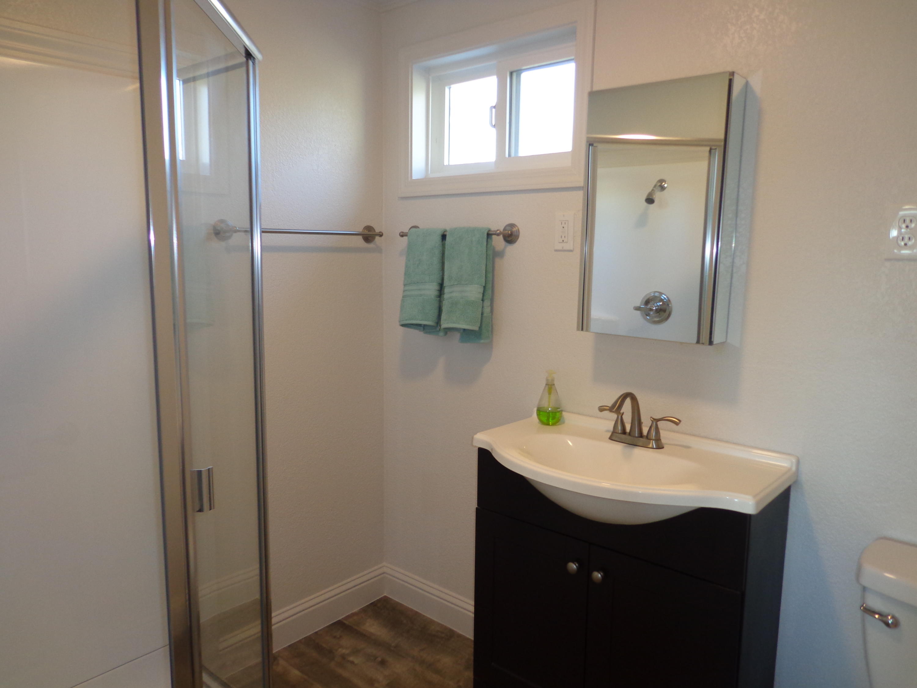 19916 Loop Street Anderson, CA 96007 - Photo 21 of 35 20 Bathroom