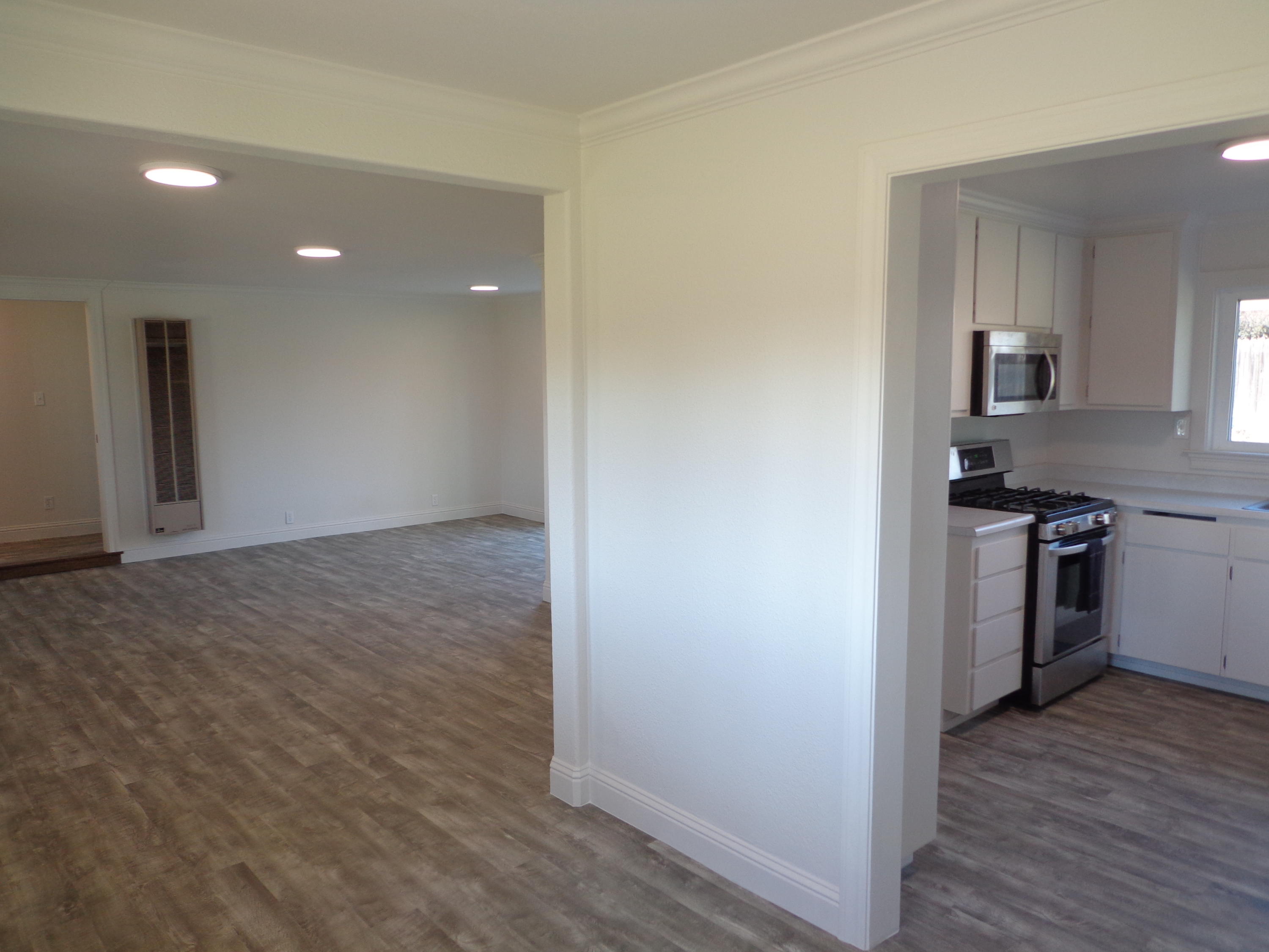 19916 Loop Street Anderson, CA 96007 - Photo 24 of 35 23 Dining Area