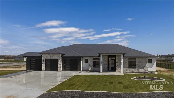 $1,040,000 | 4244 North 2734th Street East, Twin Falls, ID 83301