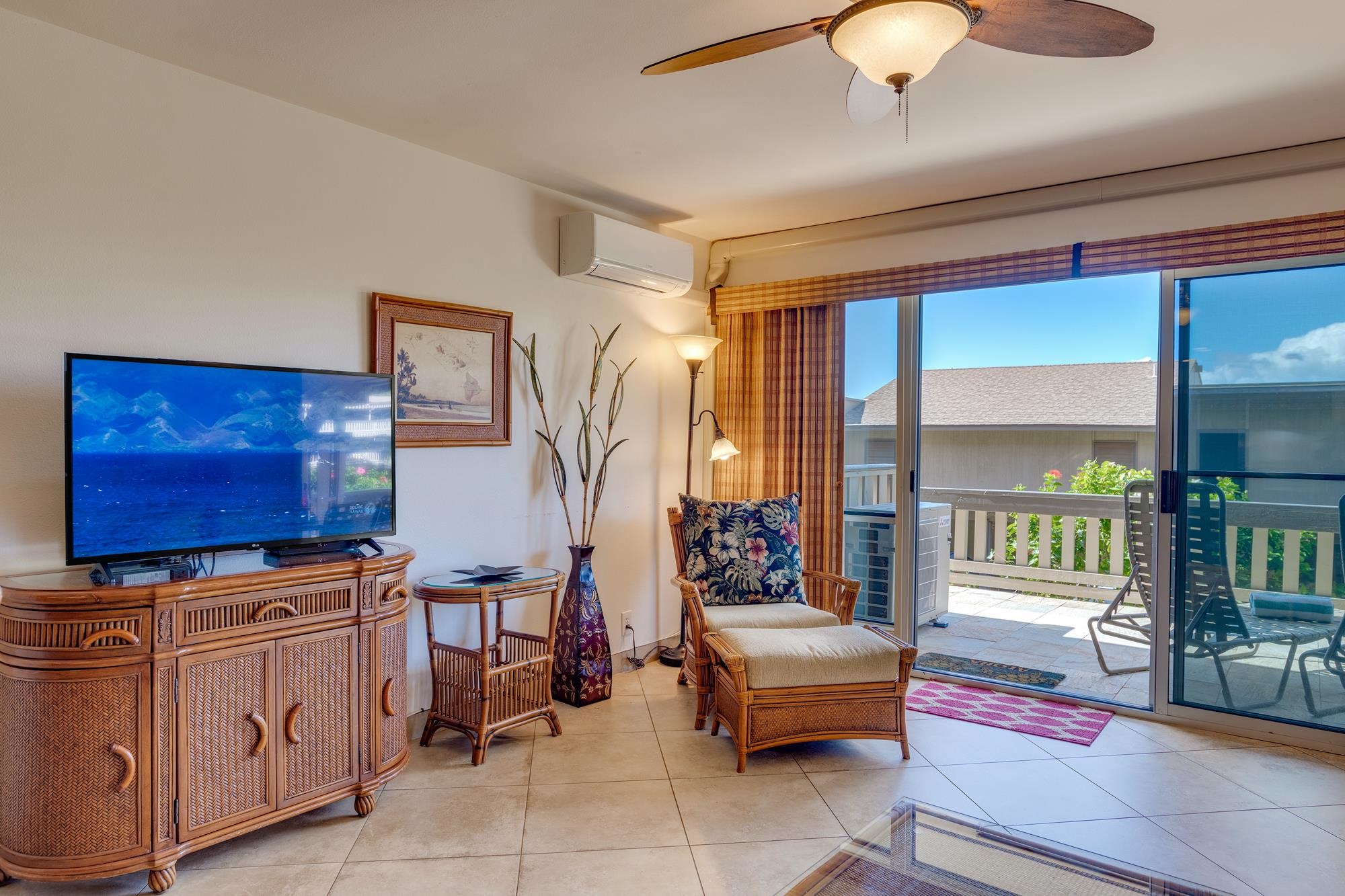 4909 Lower Honoapiilani Road, Unit E4E Lahaina, HI 96761 - Photo 8 of 36 Gallery Image 8