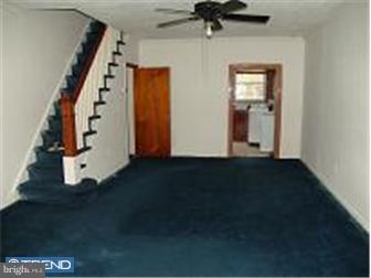 2016 South Mildred Street Philadelphia, PA 19148 - Photo 7 of 9 Living Room