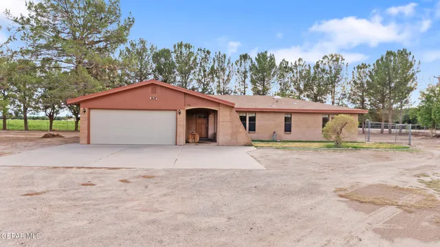 $375,000 | 120 Wreath Court, Fabens, TX 79838