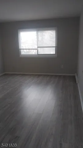 $1,850 | 15 Broad Street, Unit 128, Pompton Lakes, NJ 07442