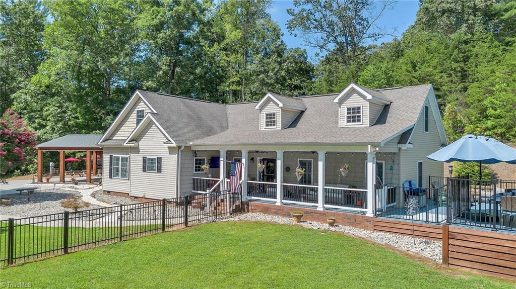 654 Appaloosa Ridge Road Wilkesboro, NC 28697 - Photo 14 of 49 Gallery Image 14